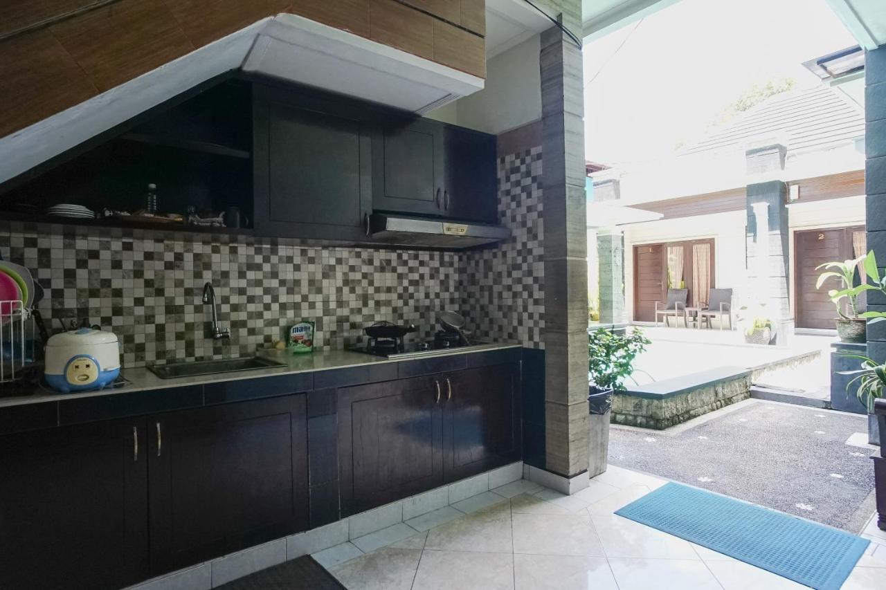 Denays Guesthouse Jimbaran Kültér fotó